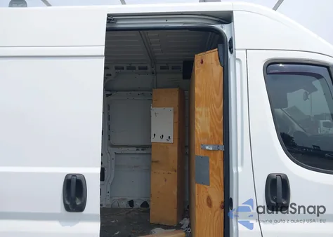 2017 Ram Promaster 2500 High Roof 136 Wb z USA, uszkodzony, nr VIN 3C6TRVCG0HE528706